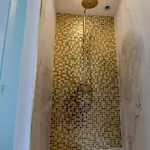 Renovated 1 Bedroom - Ac - Center *