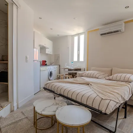 Renovated 1 Bedroom - Ac - Center Appartement